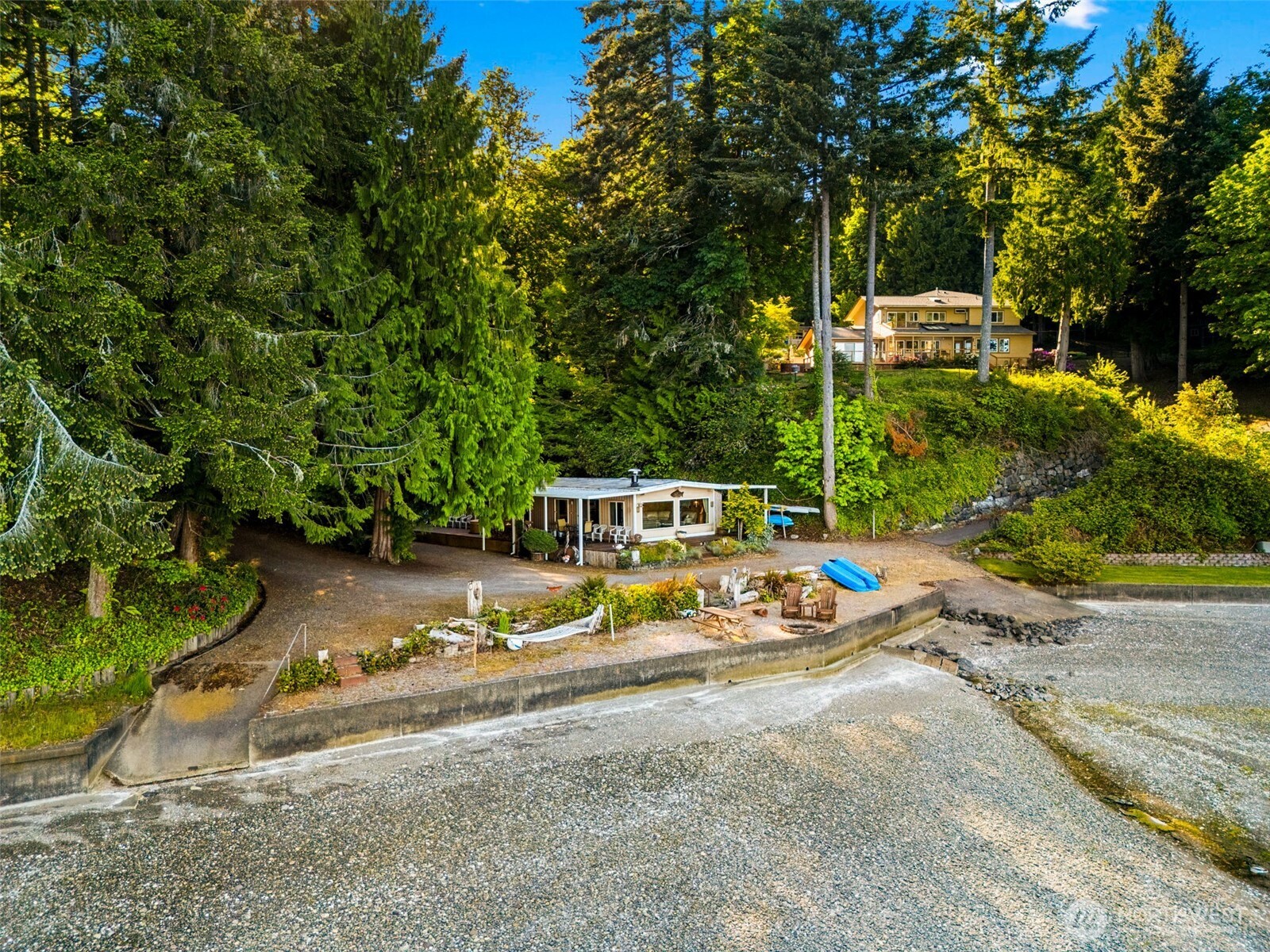 4736 Cooper Point Road NW, Olympia, WA 98502