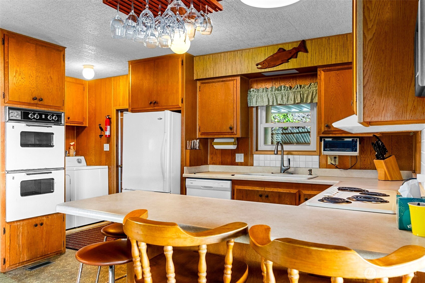 4736 Cooper Point Road NW, Olympia, WA 98502