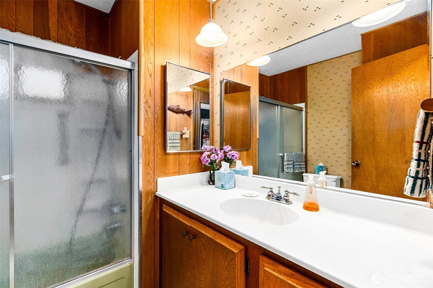 4736 Cooper Point Road NW, Olympia, WA 98502