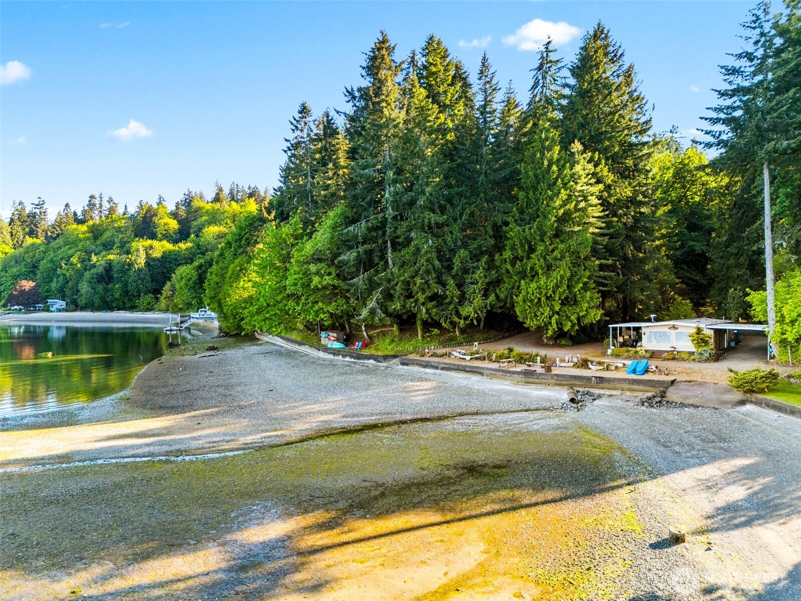 4736 Cooper Point Road NW, Olympia, WA 98502