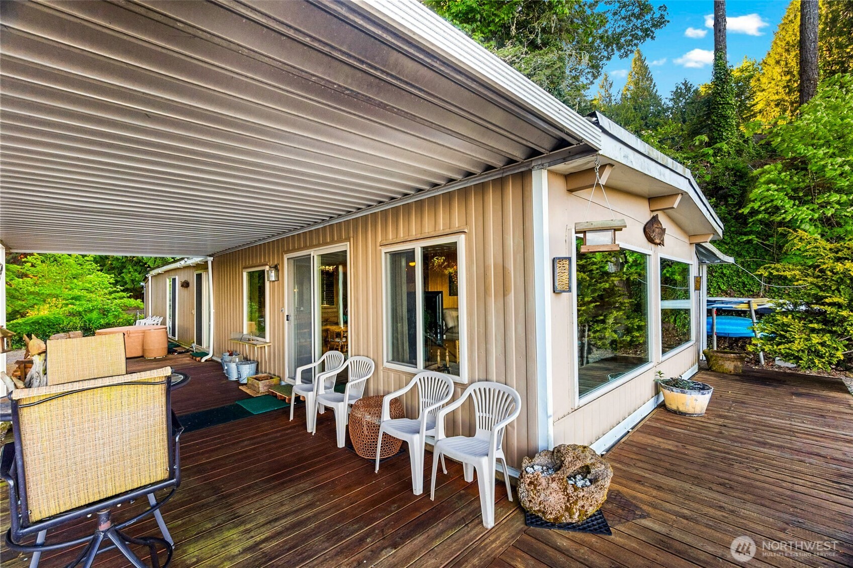 4736 Cooper Point Road NW, Olympia, WA 98502