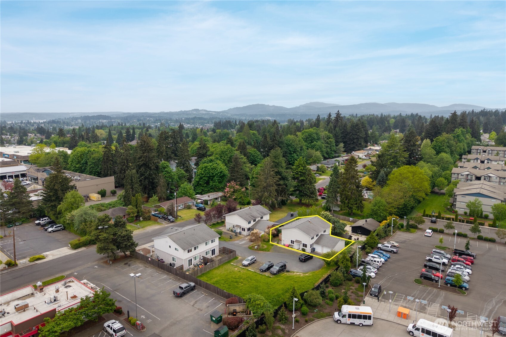 1034 Hanford Avenue , Bremerton, WA 98310