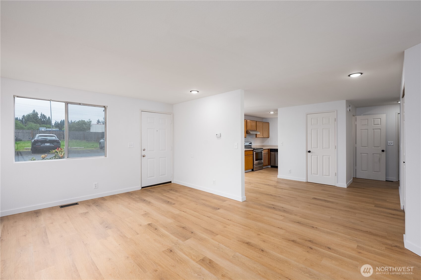1034 Hanford Avenue , Bremerton, WA 98310