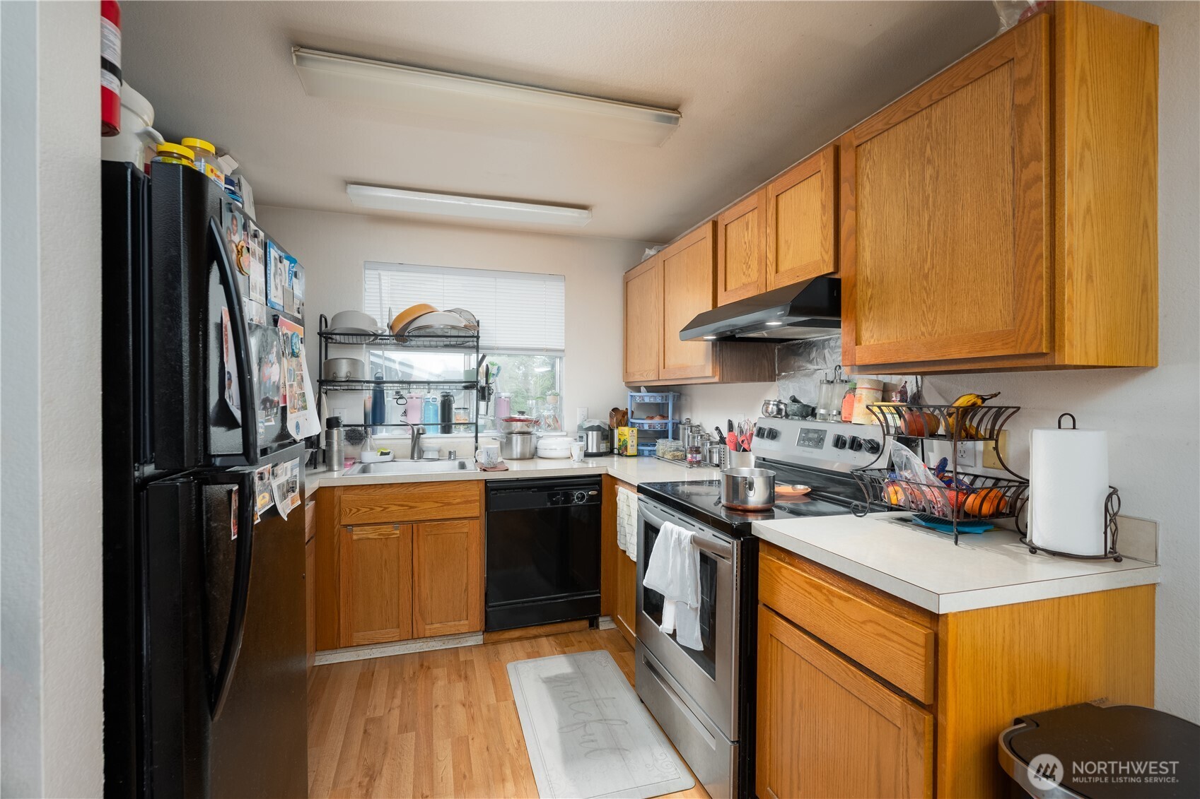 1034 Hanford Avenue , Bremerton, WA 98310