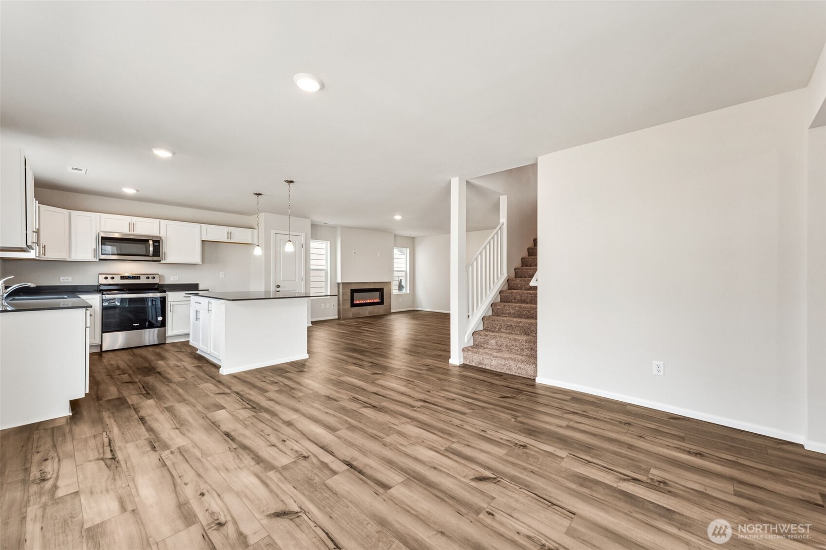 9854 Ferns Loop SE, Yelm, WA 98597
