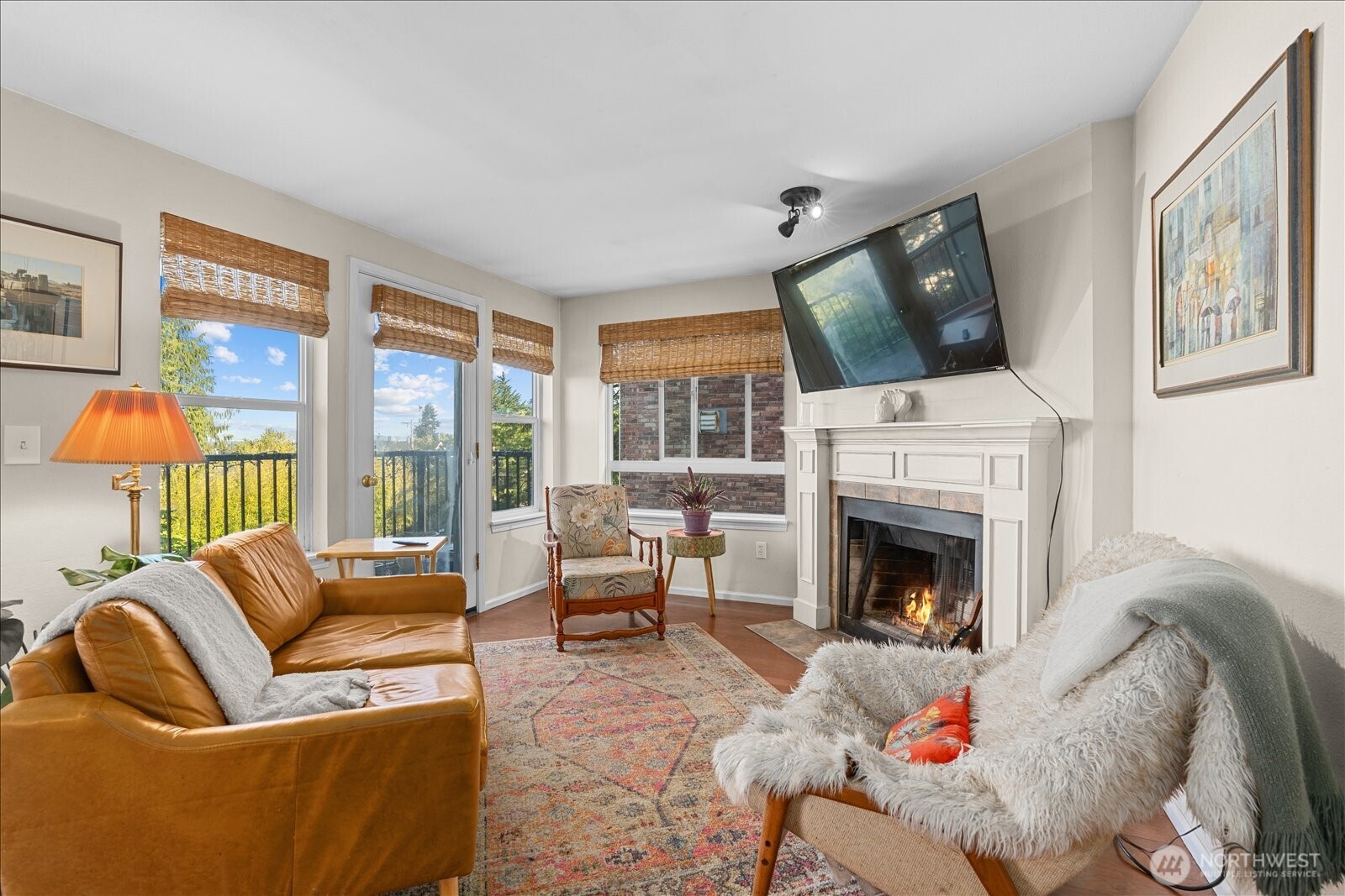 7814 Greenwood Avenue N #205, Seattle, WA 98103-4664