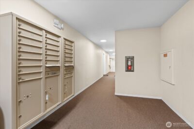 7814 Greenwood Avenue N #205, Seattle, WA 98103-4664 - Photo 18