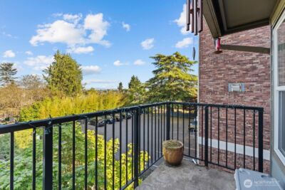 7814 Greenwood Avenue N #205, Seattle, WA 98103-4664 - Photo 4