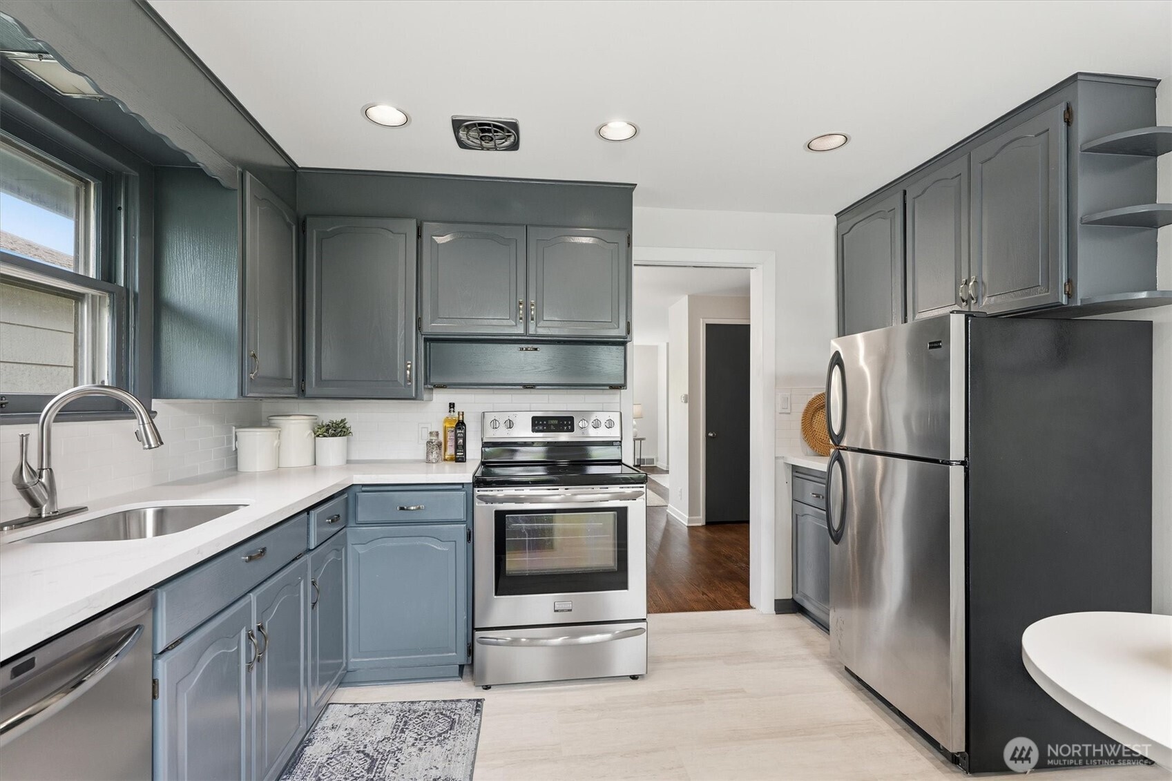 6321 18th Avenue NE, Seattle, WA 98115