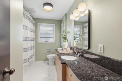 6321 18th Avenue NE, Seattle, WA 98115 - Photo 24