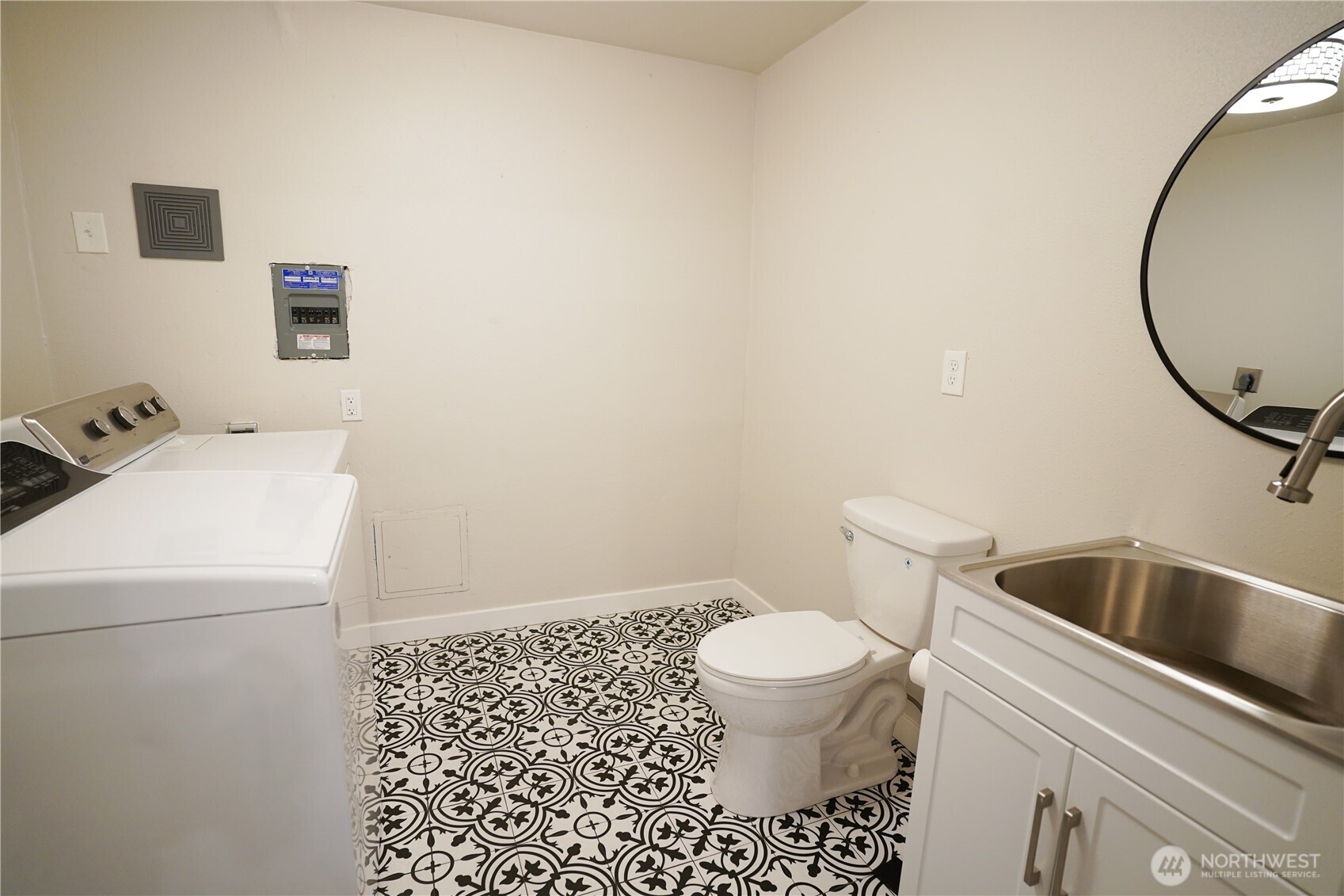 154 NE 115th , Seattle, WA 98125