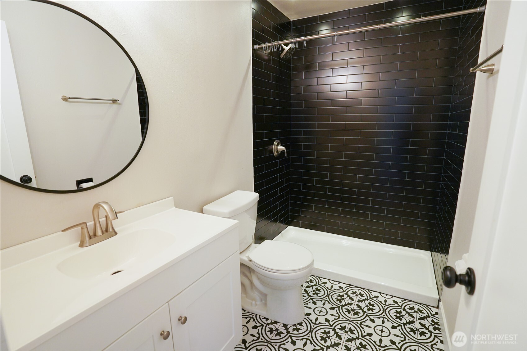 154 NE 115th , Seattle, WA 98125