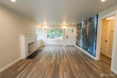 154 NE 115th , Seattle, WA 98125 - Photo 8