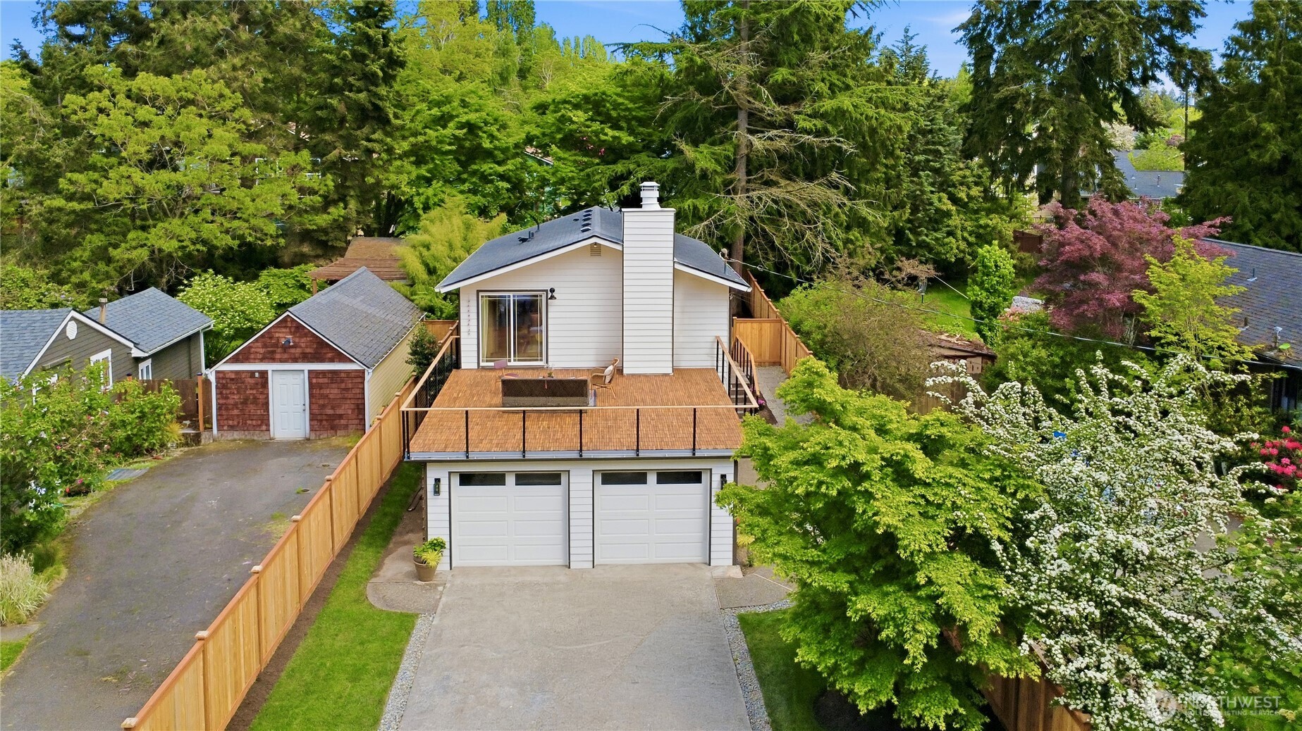 9526 7th Avenue NW, Seattle, WA 98117-2127