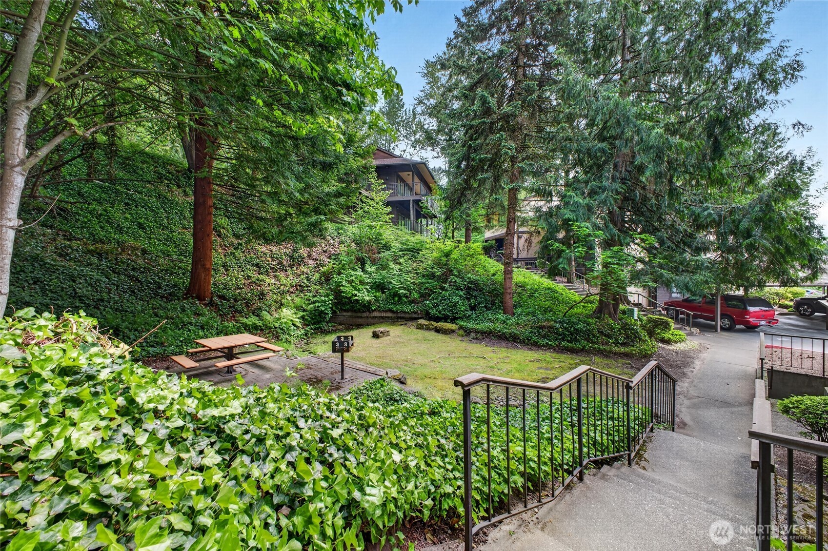 140 Summit Avenue N #B5, Kent, WA 98030