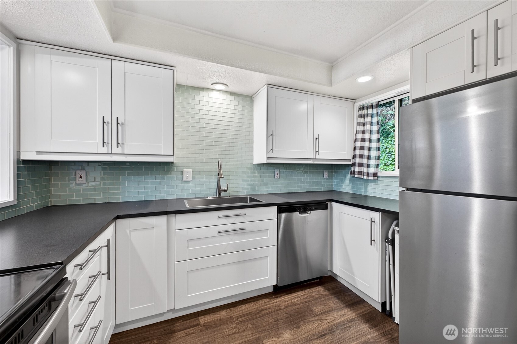 140 Summit Avenue N #B5, Kent, WA 98030