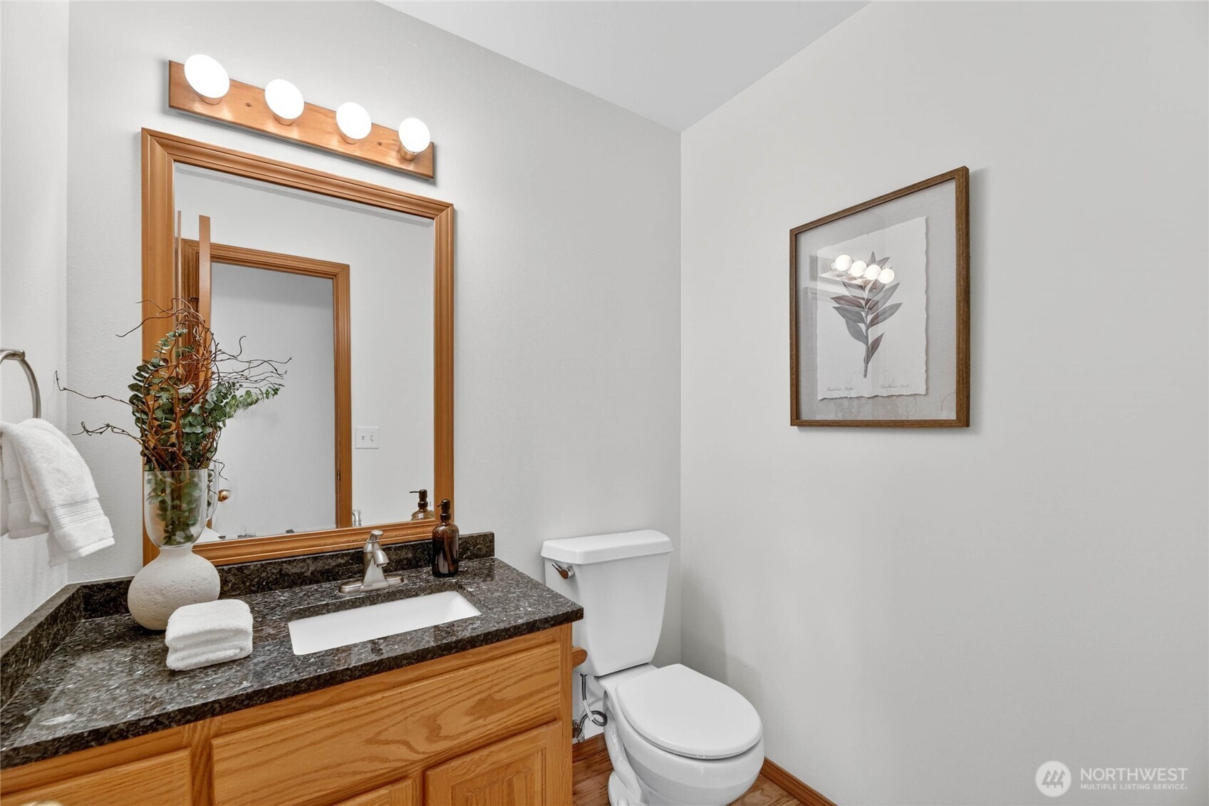 6530 44th Avenue SW, Seattle, WA 98136