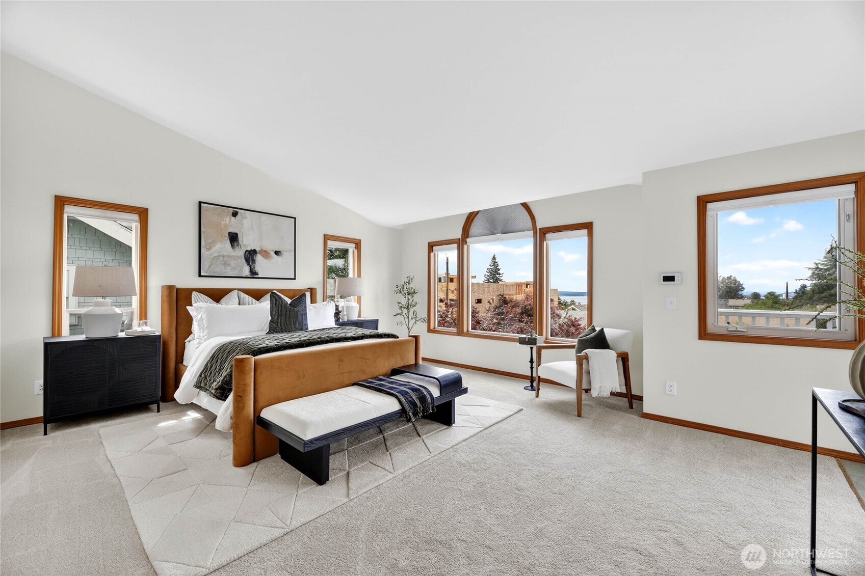 6530 44th Avenue SW, Seattle, WA 98136
