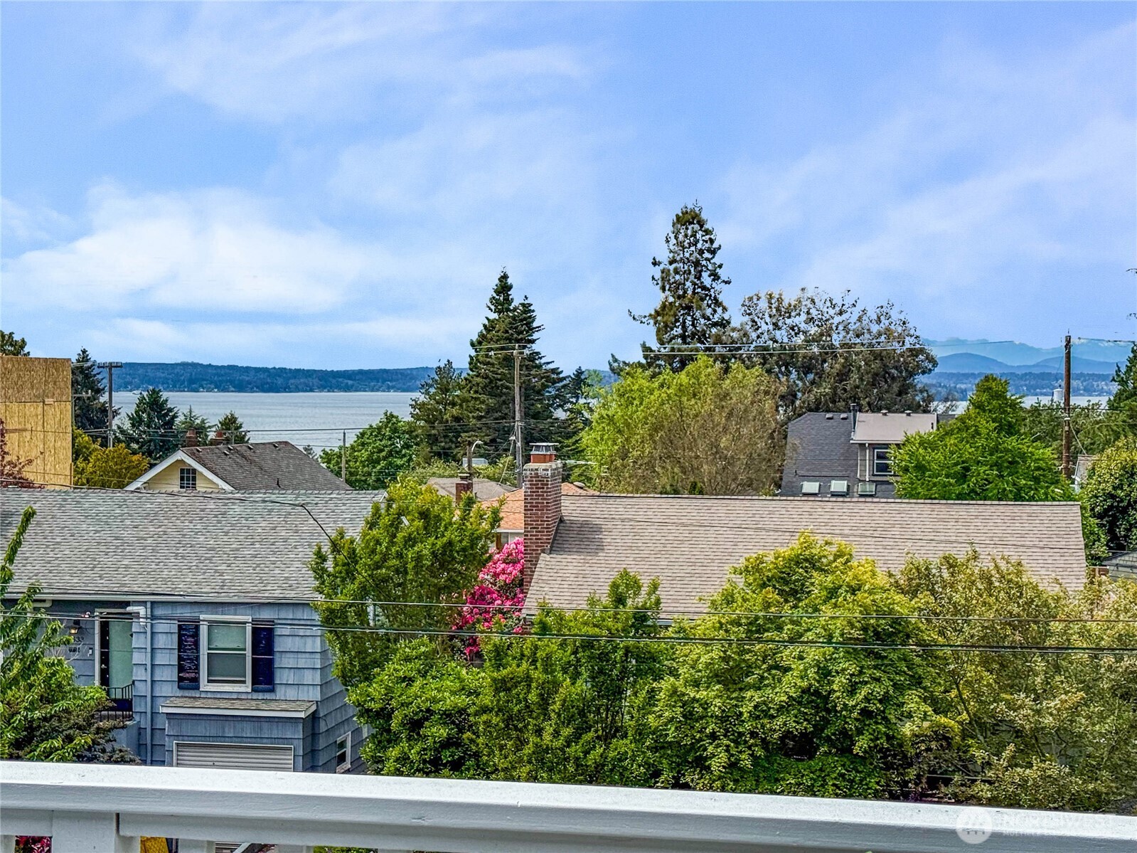 6530 44th Avenue SW, Seattle, WA 98136