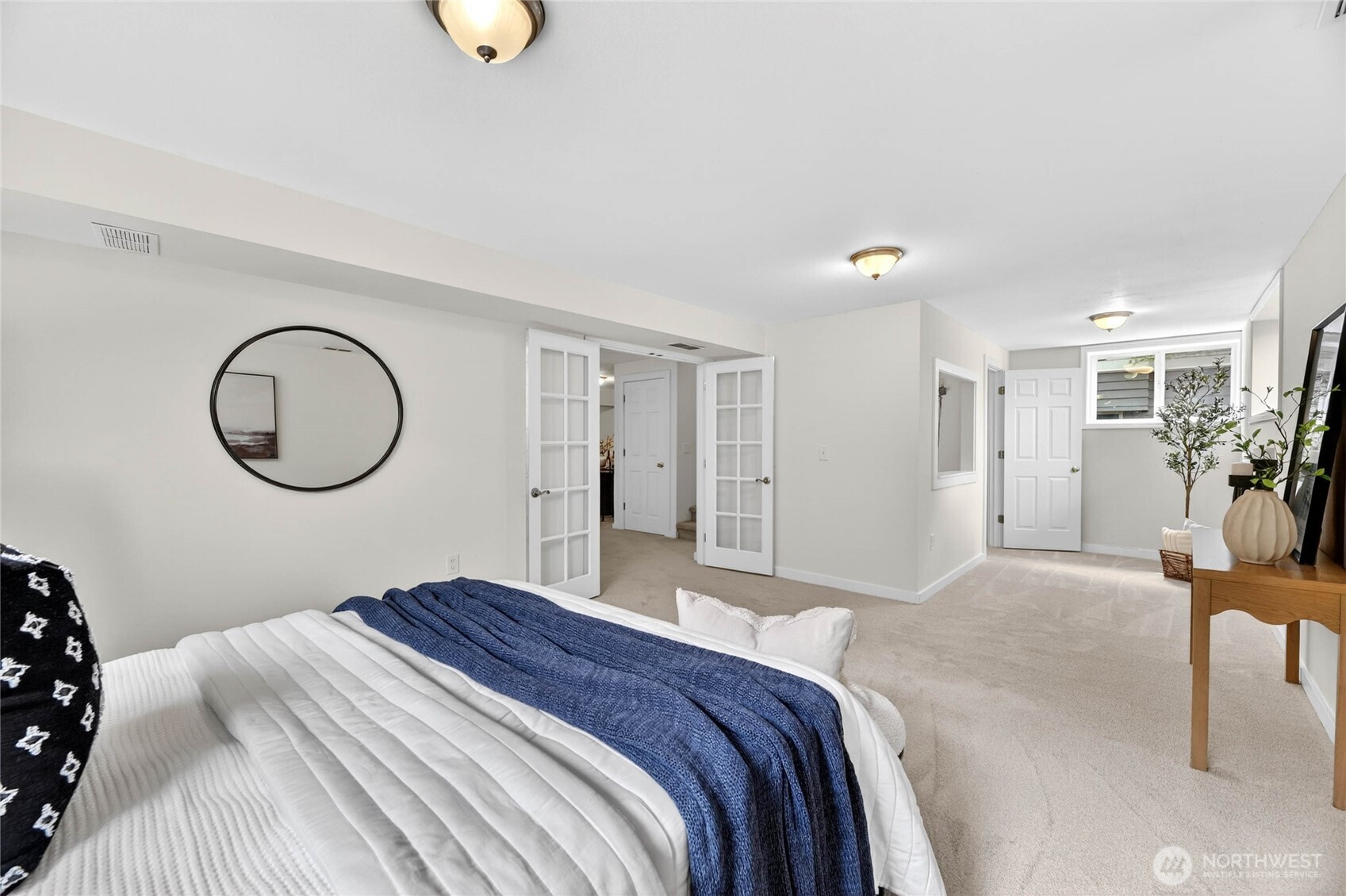 6530 44th Avenue SW, Seattle, WA 98136