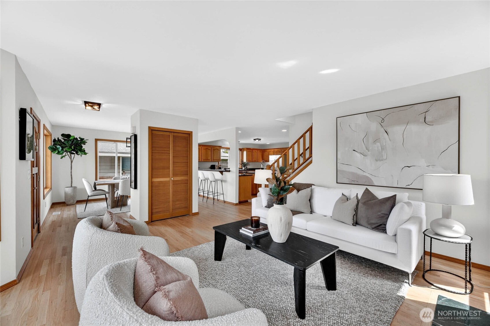 6530 44th Avenue SW, Seattle, WA 98136