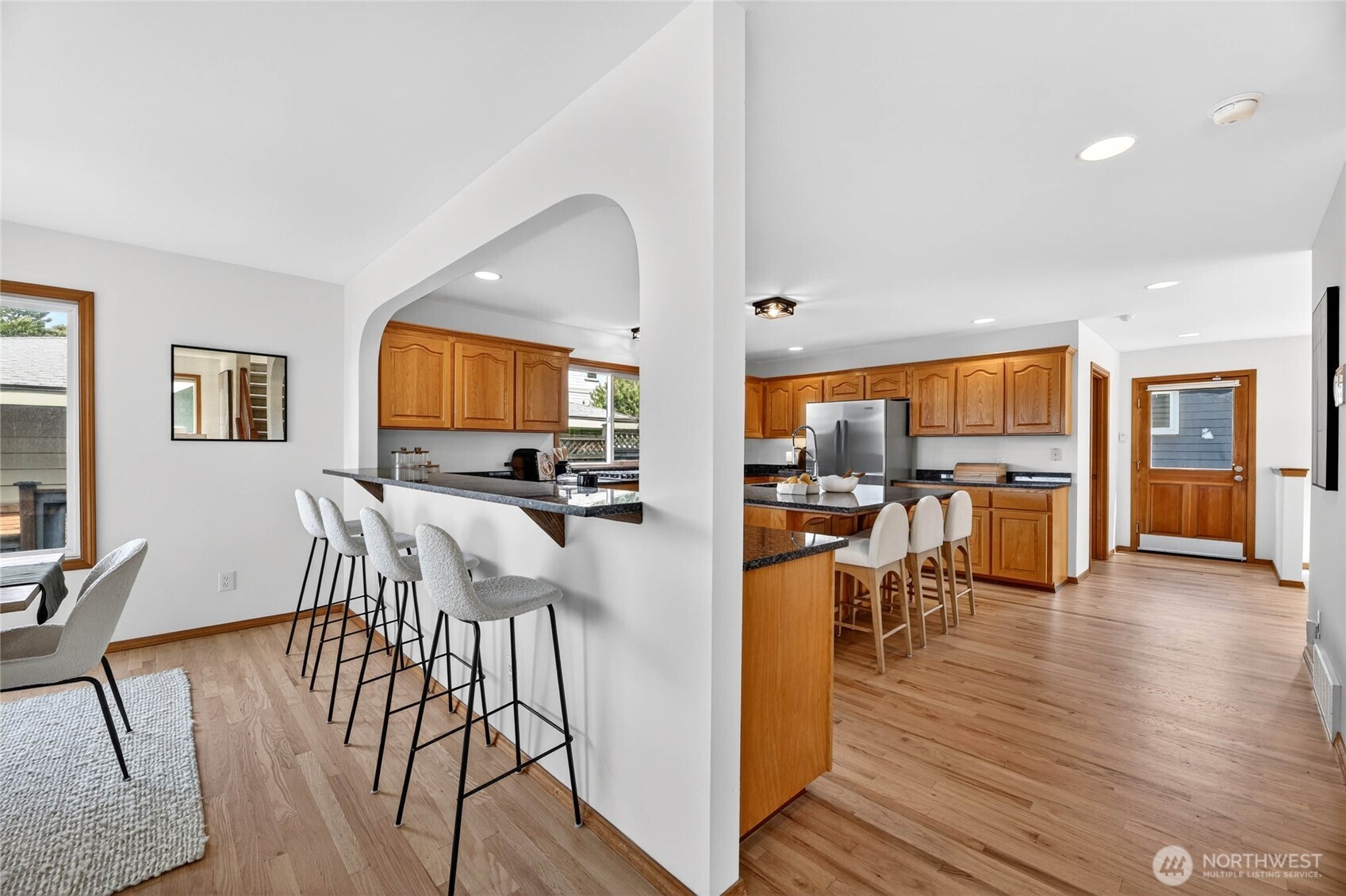 6530 44th Avenue SW, Seattle, WA 98136