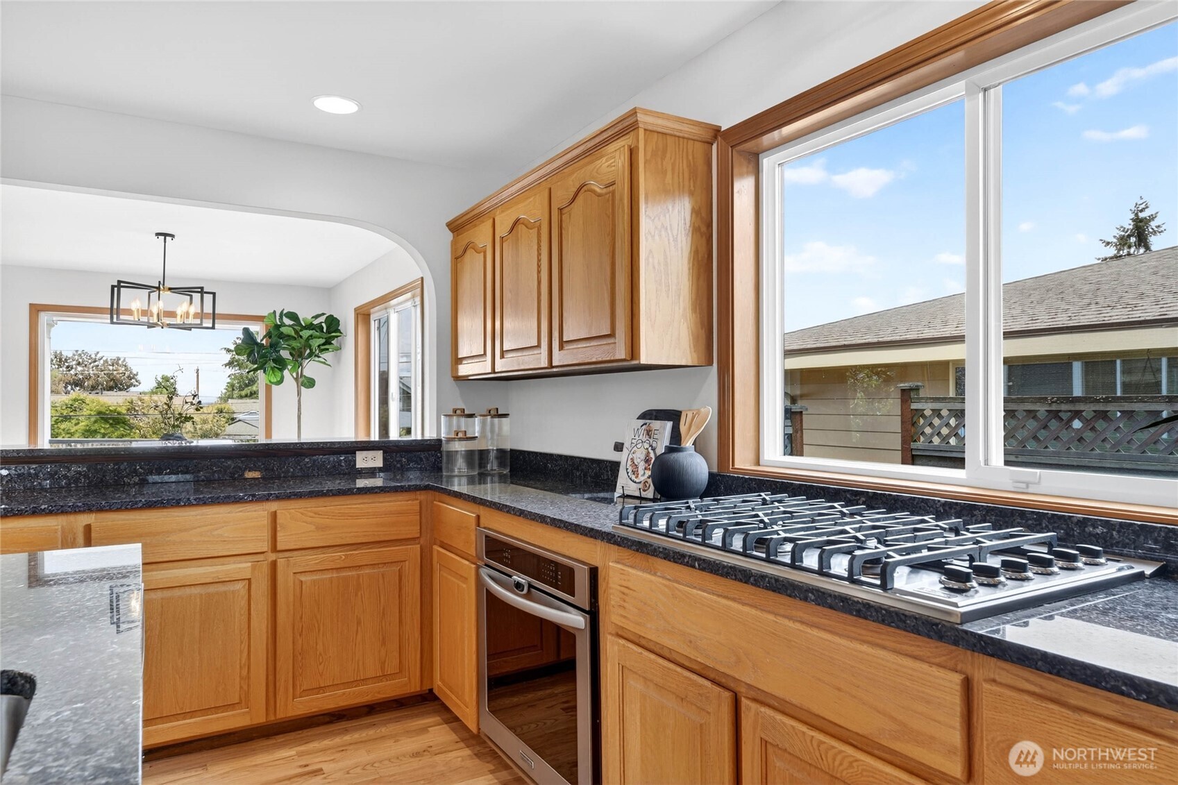 6530 44th Avenue SW, Seattle, WA 98136