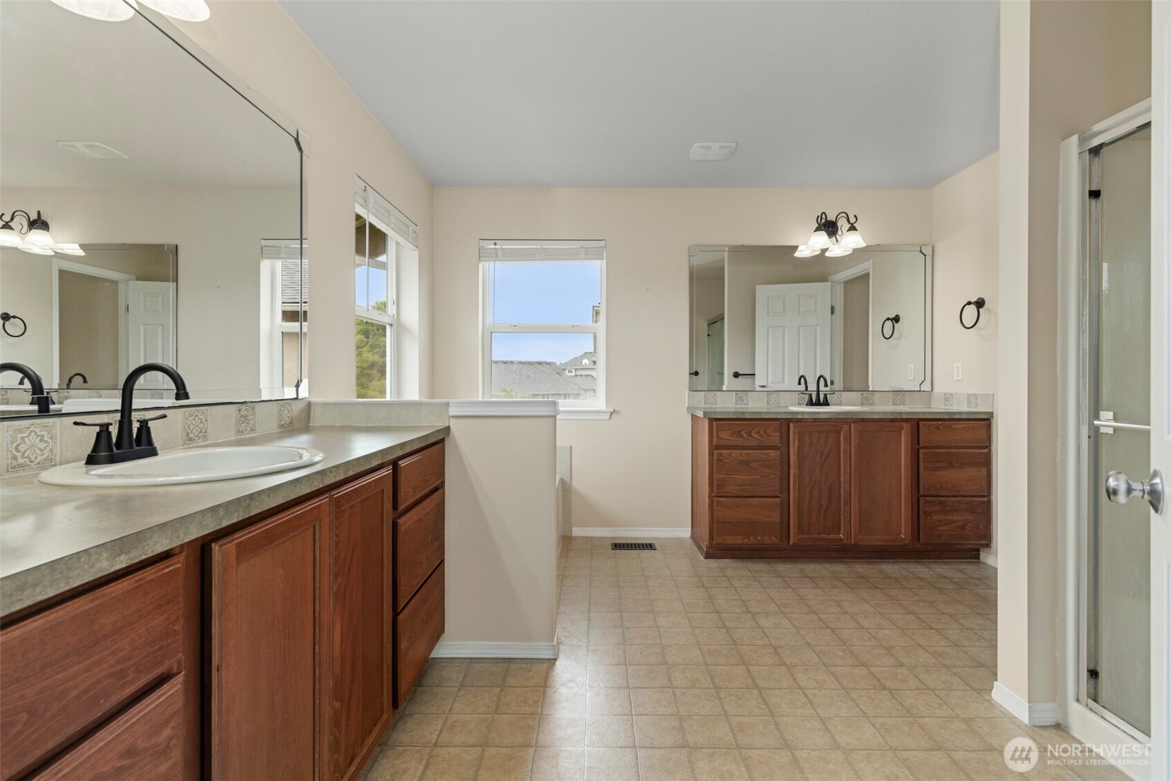 15233 100th Avenue SE, Yelm, WA 98597