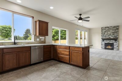 15233 100th Avenue SE, Yelm, WA 98597 - Photo 5