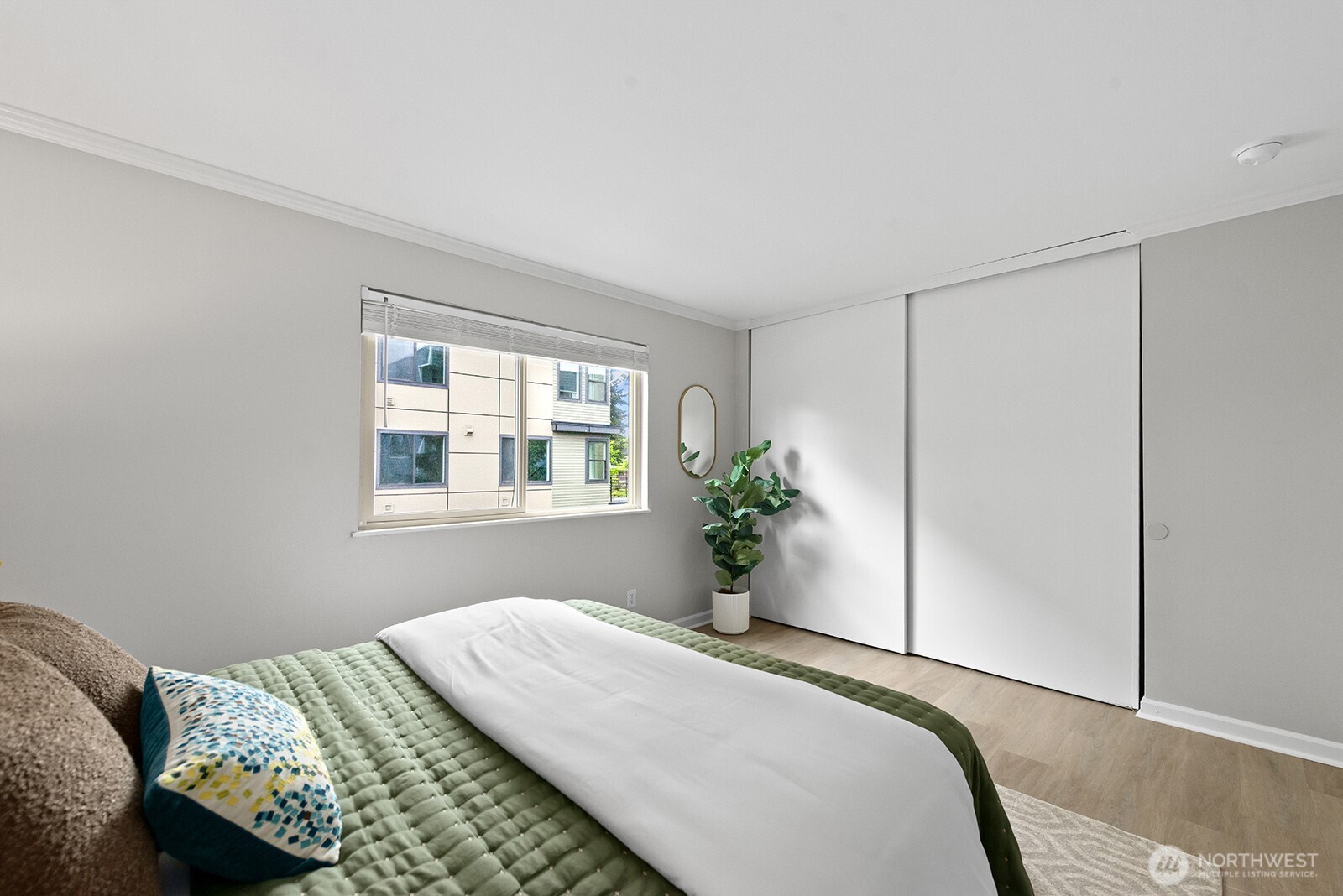 6557 4th Avenue NE #9, Seattle, WA 98115