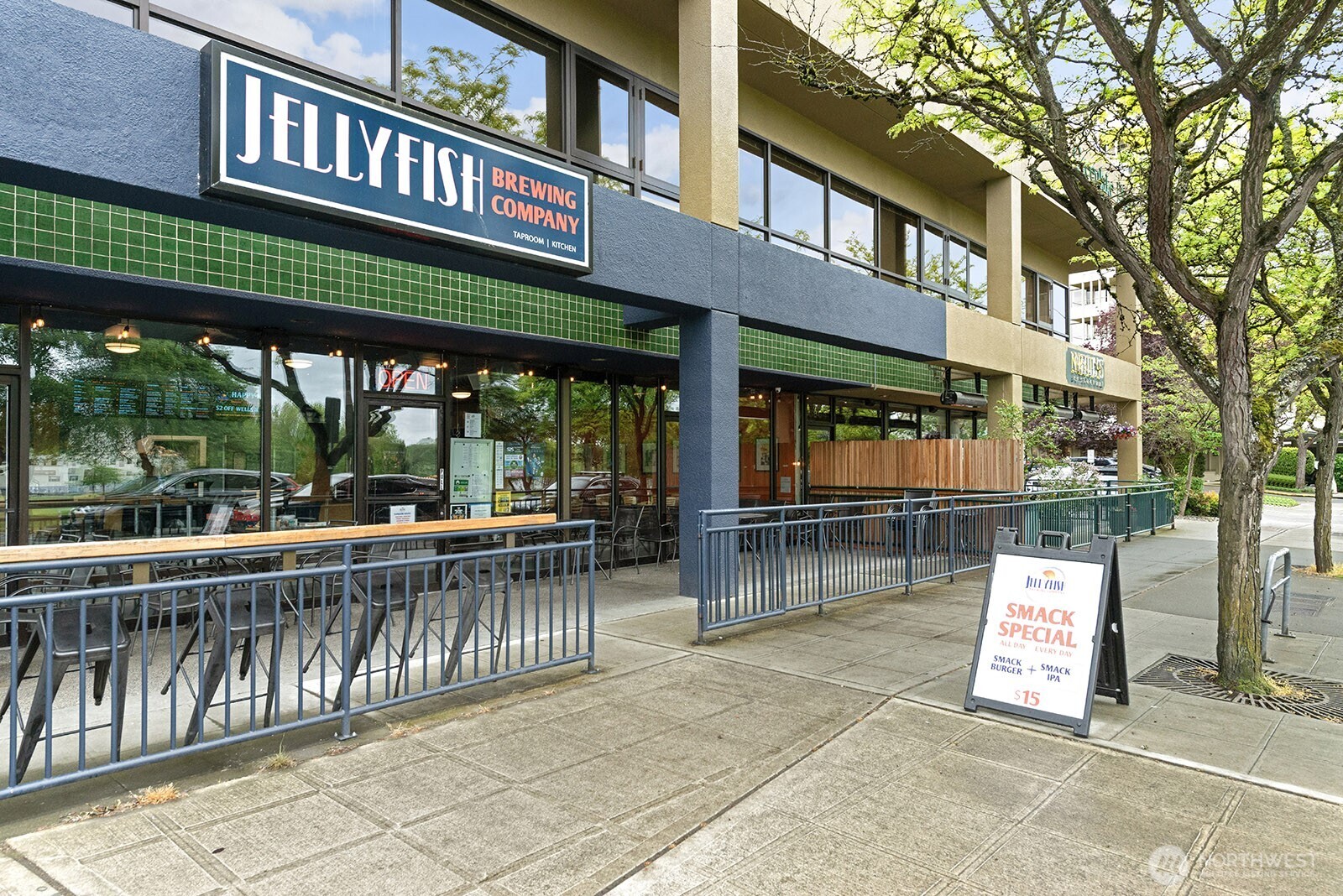 6557 4th Avenue NE #9, Seattle, WA 98115