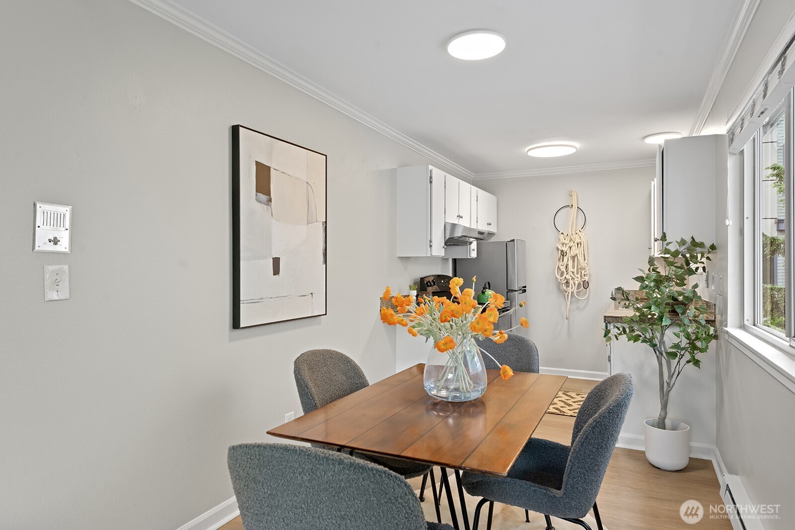 6557 4th Avenue NE #9, Seattle, WA 98115