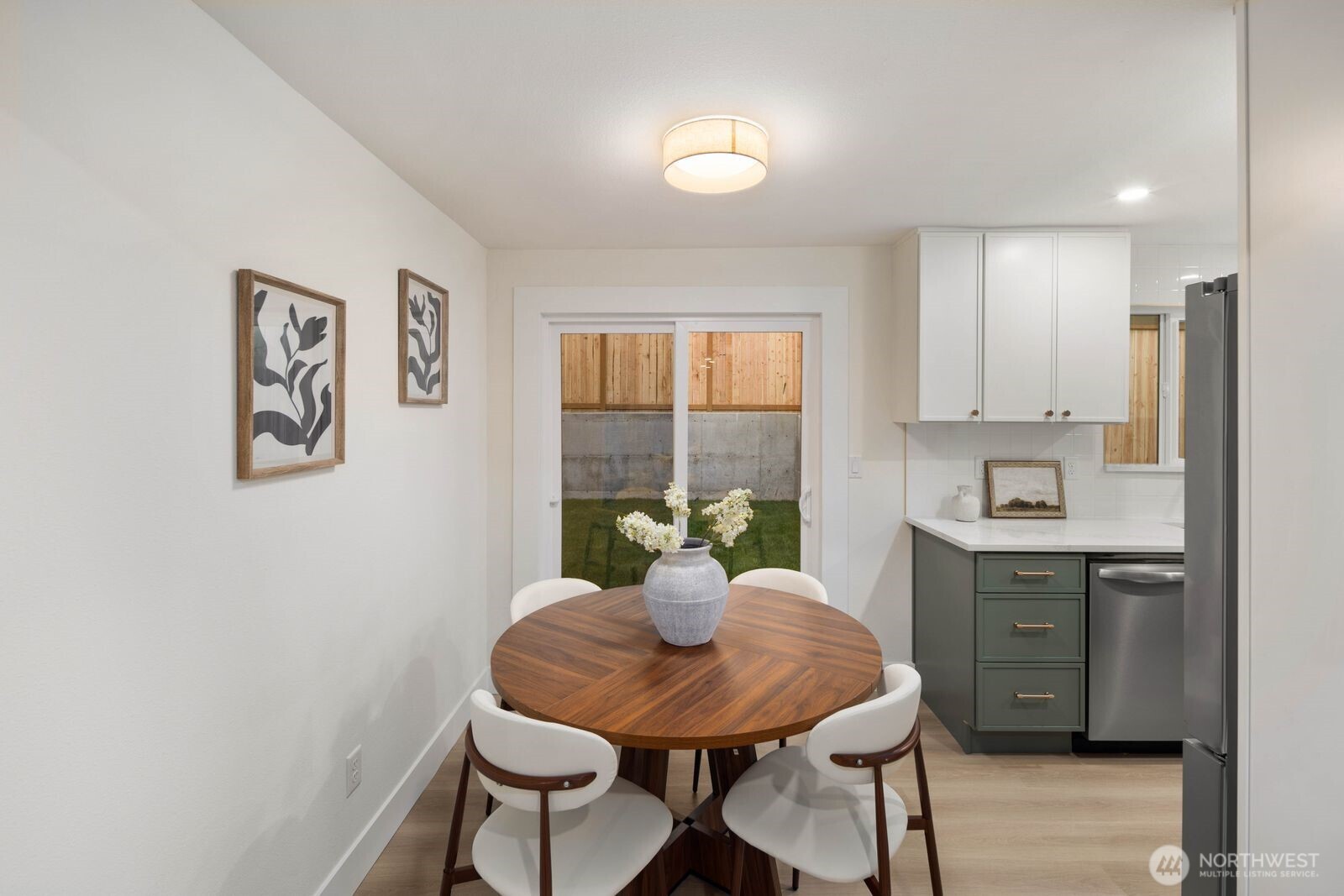 5810 57th Avenue NE, Seattle, WA 98105