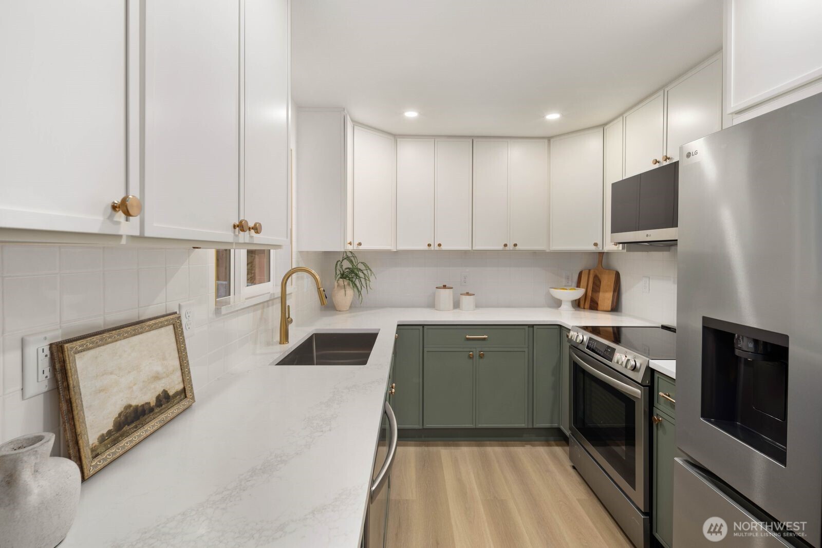 5810 57th Avenue NE, Seattle, WA 98105