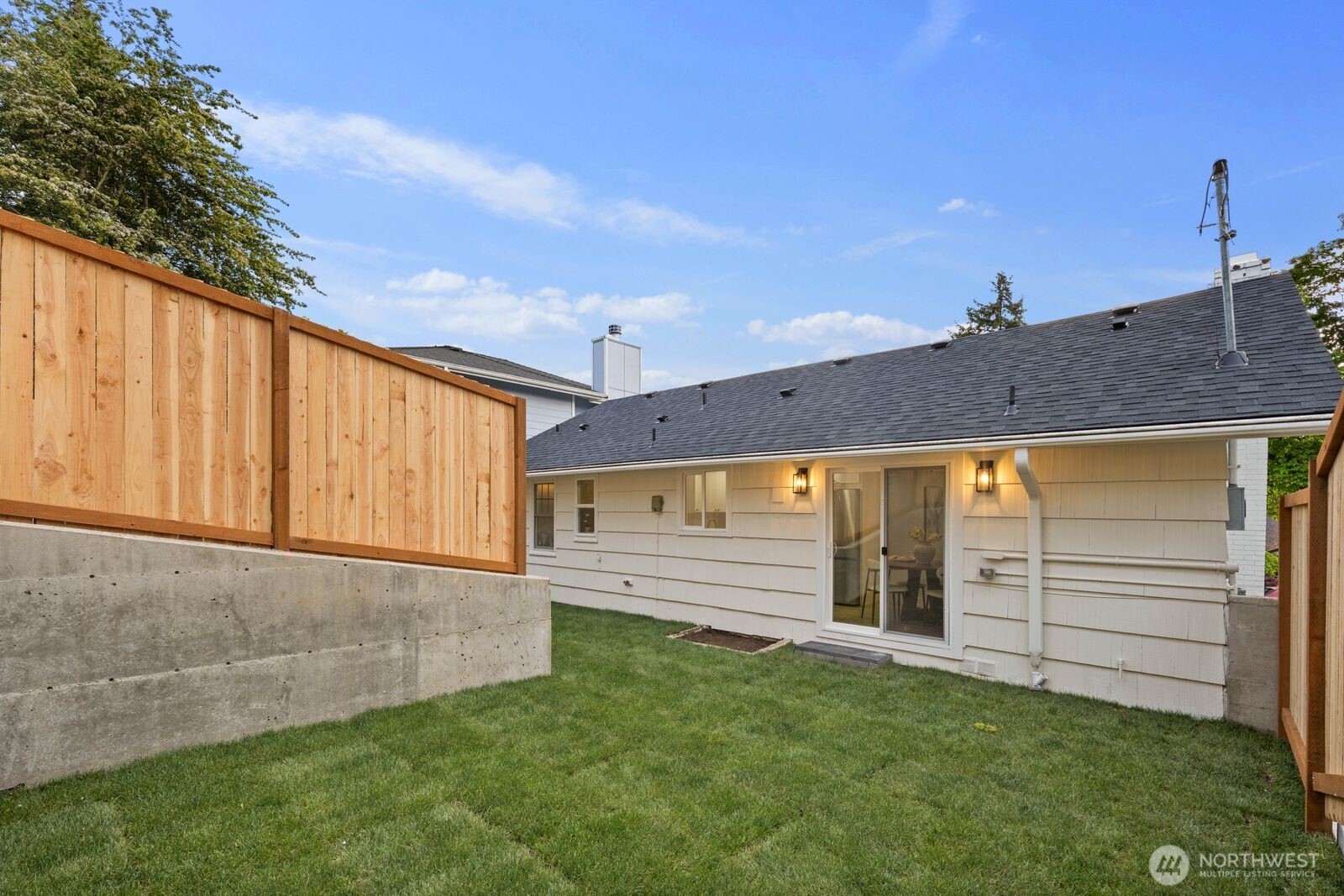5810 57th Avenue NE, Seattle, WA 98105