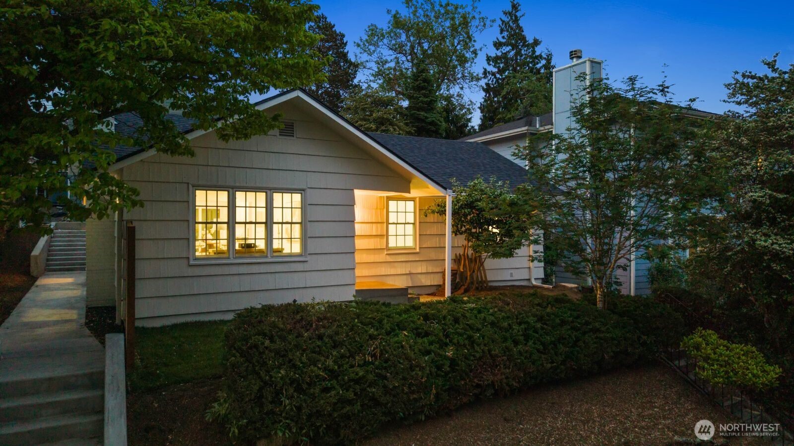 5810 57th Avenue NE, Seattle, WA 98105