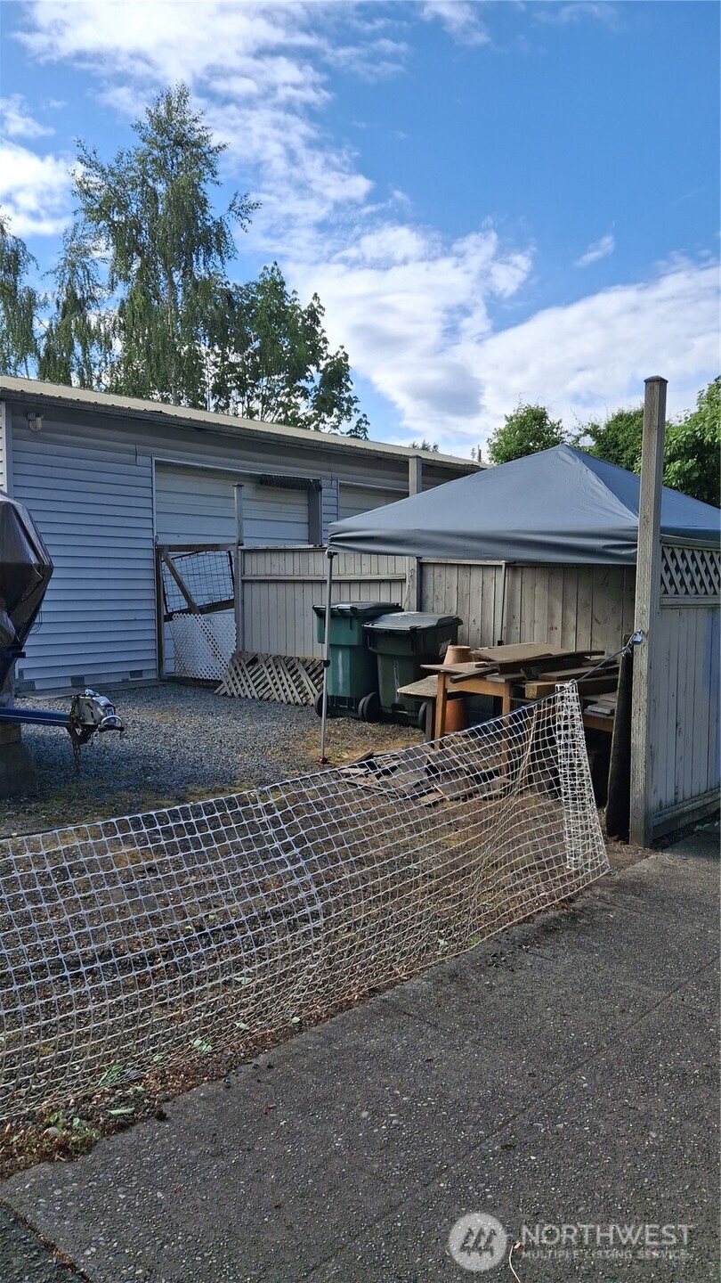 1056 S Sullivan Street , Seattle, WA 98108