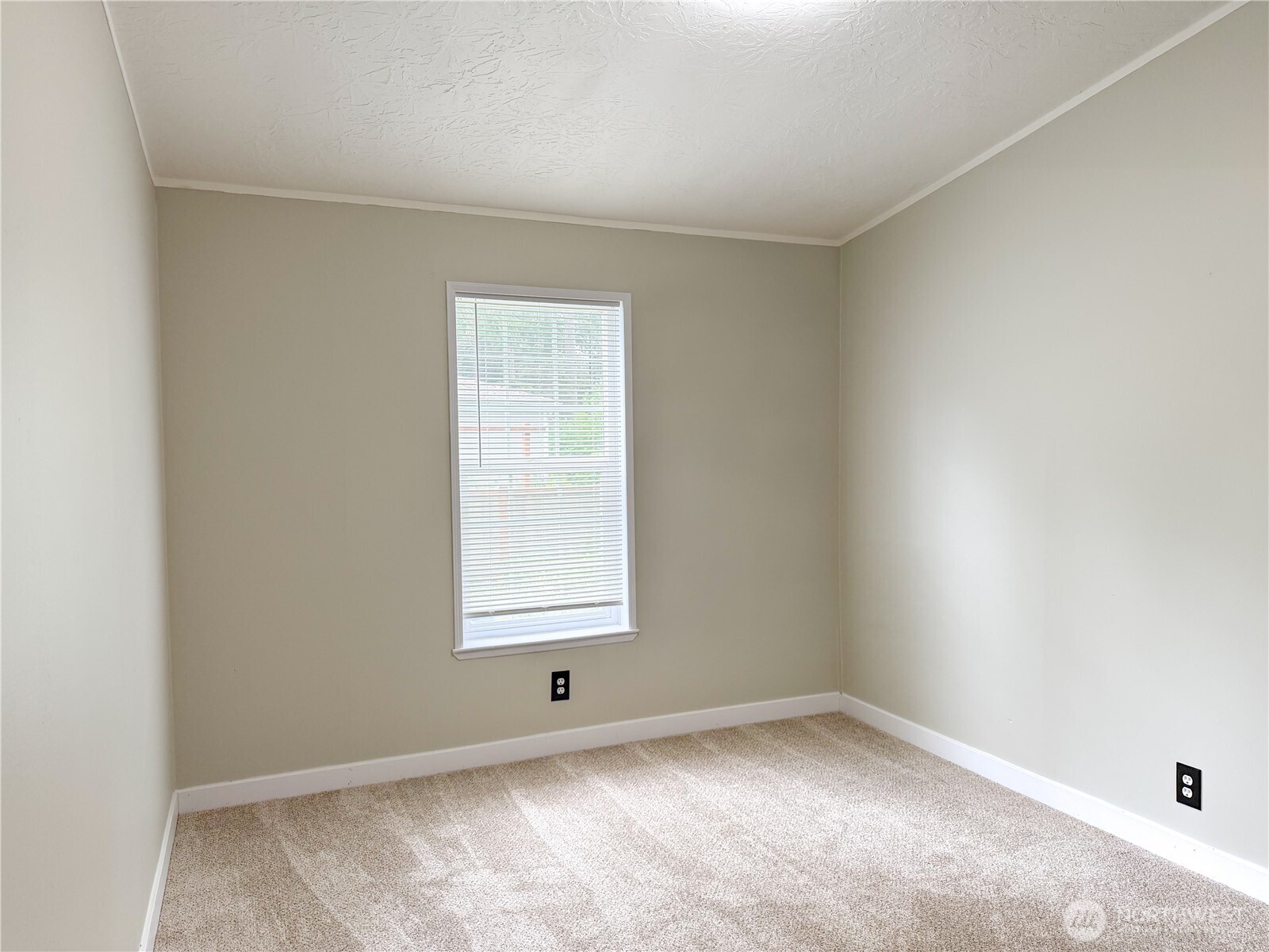 13519 201st St Court E #135, Graham, WA 98338