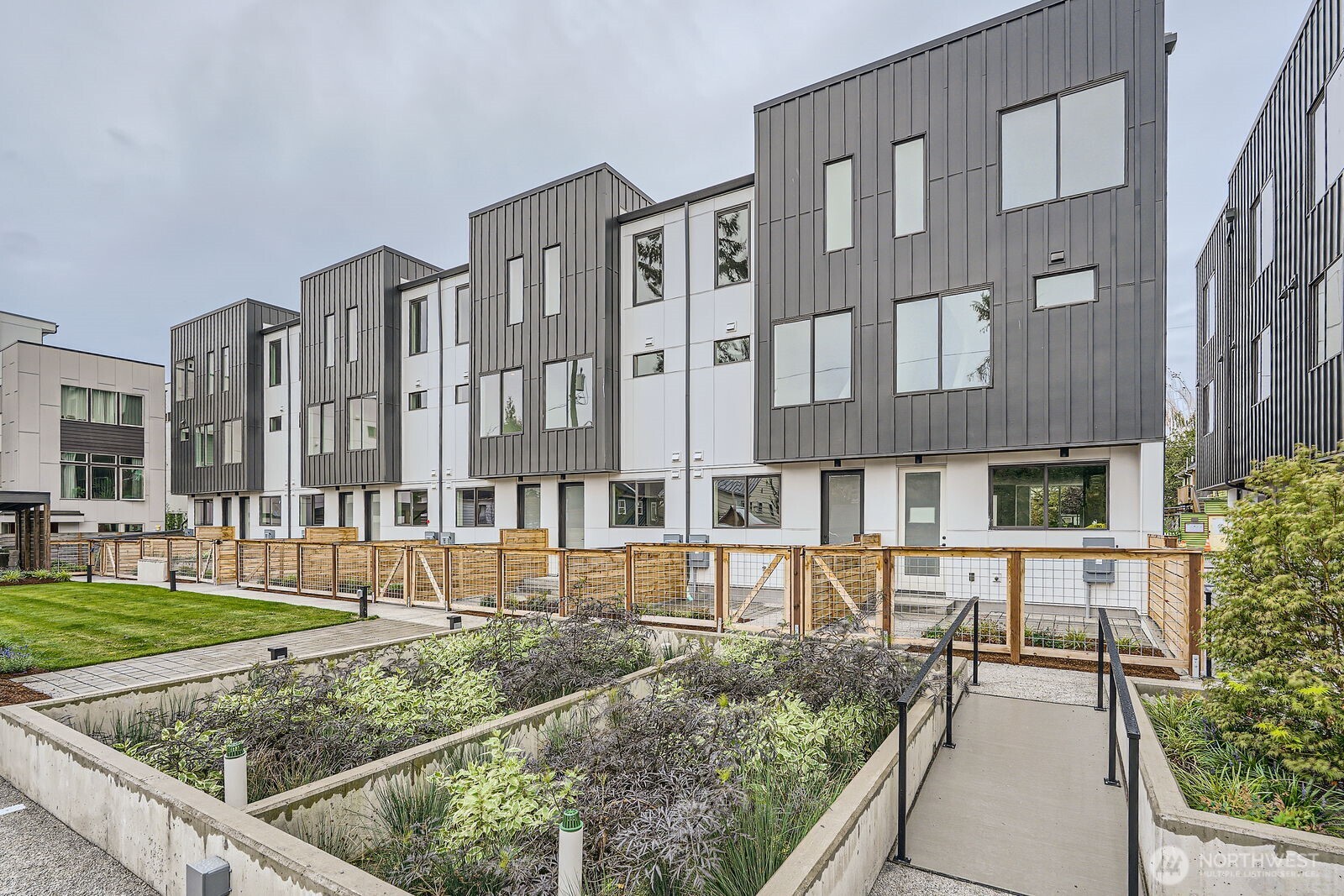 6610 Carleton Avenue S #B, Seattle, WA 98108