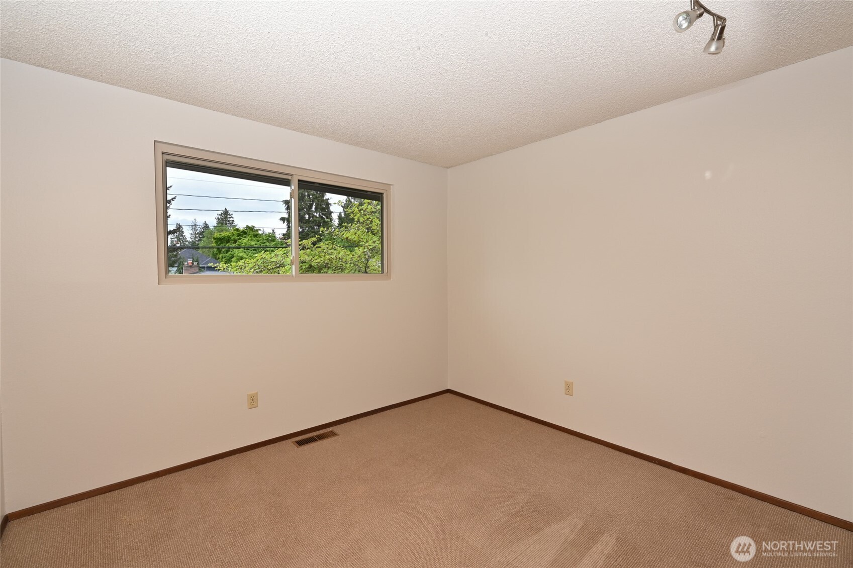 3809 NE 86th Street , Seattle, WA 98115