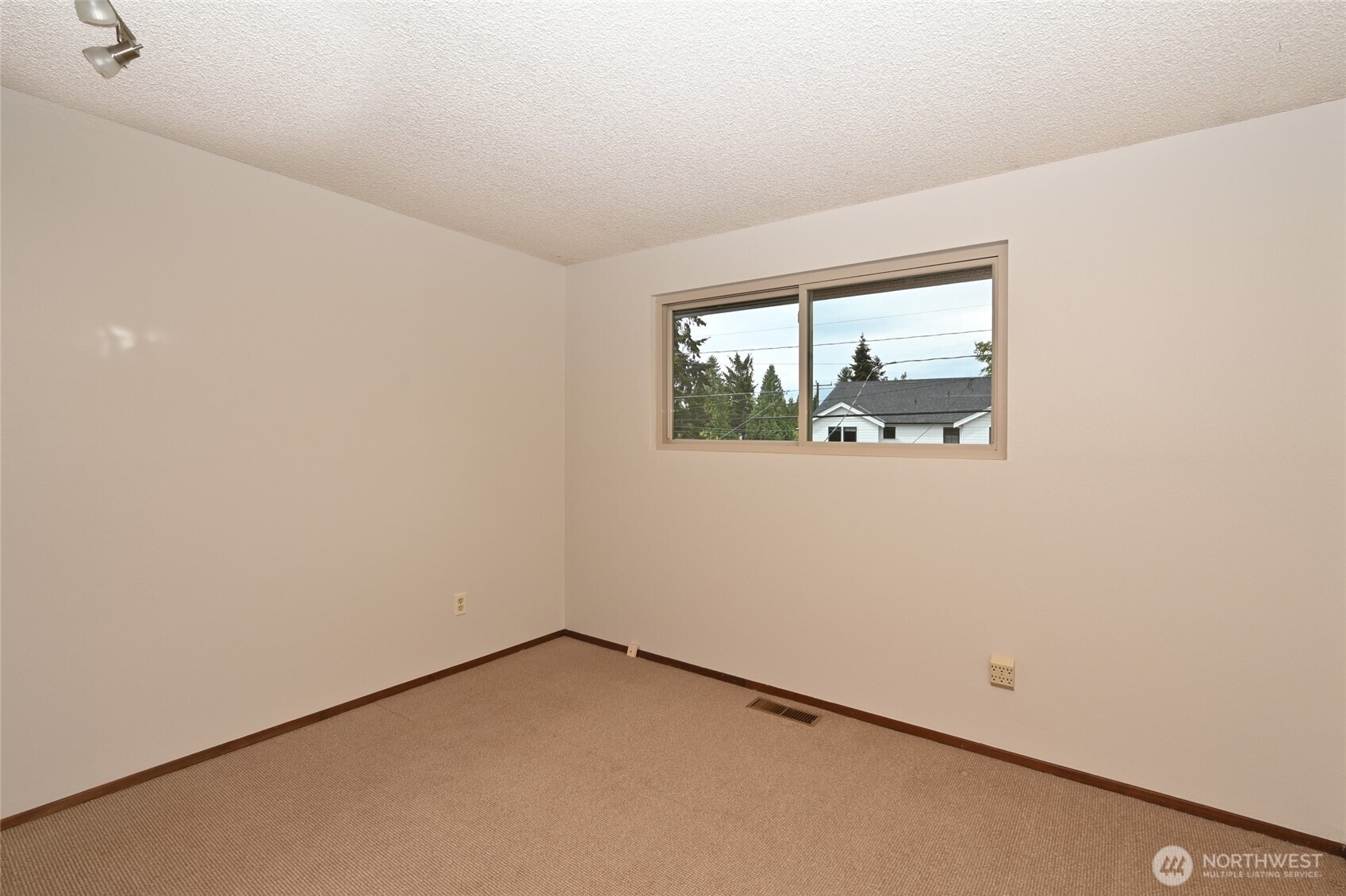 3809 NE 86th Street , Seattle, WA 98115