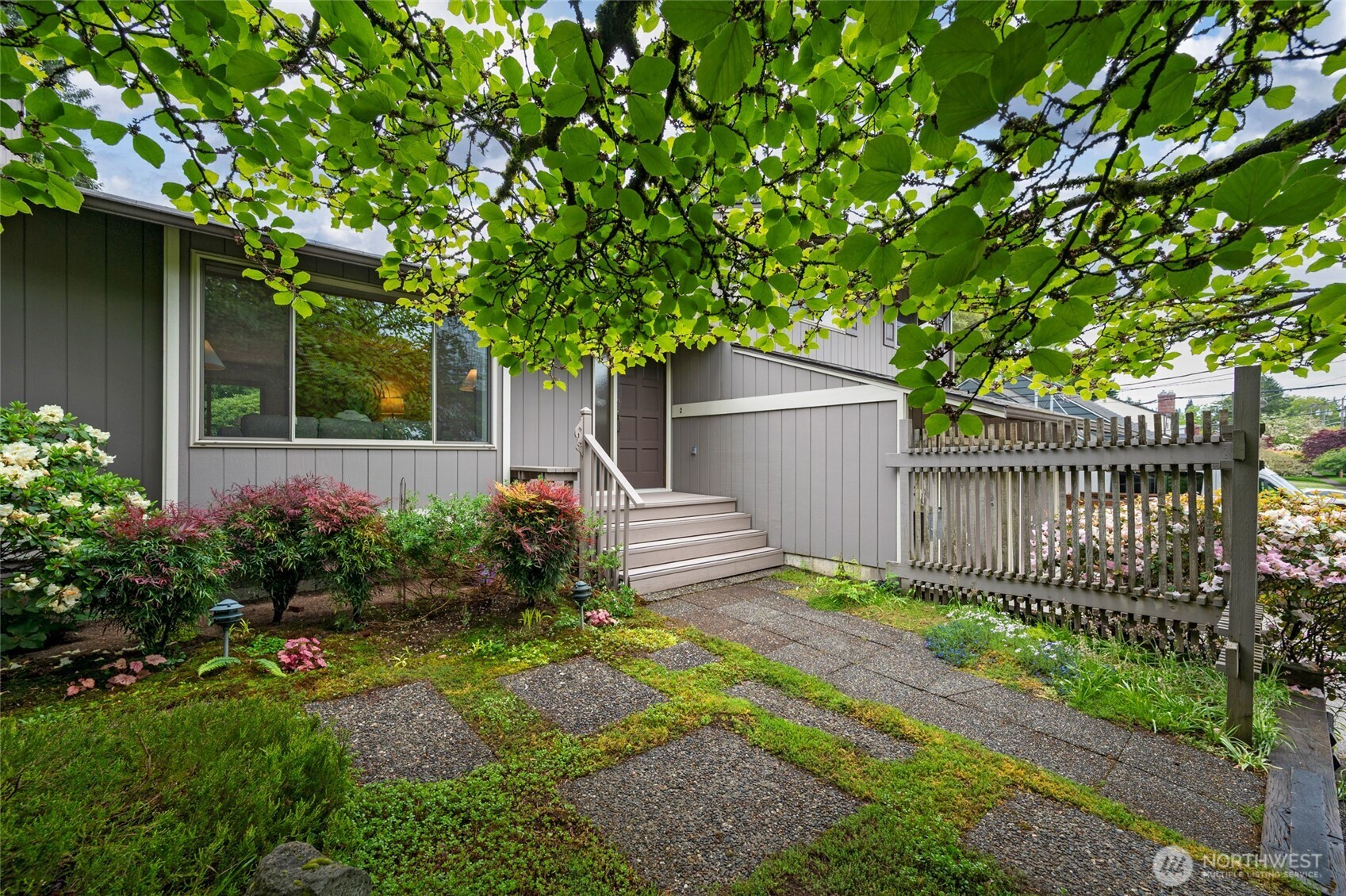3809 NE 86th Street , Seattle, WA 98115