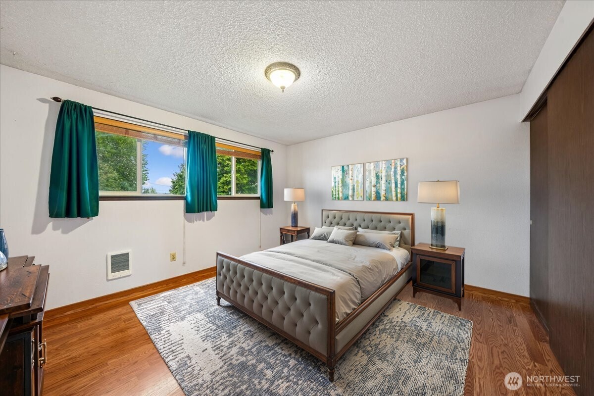 1022 E 56th Street , Tacoma, WA 98404