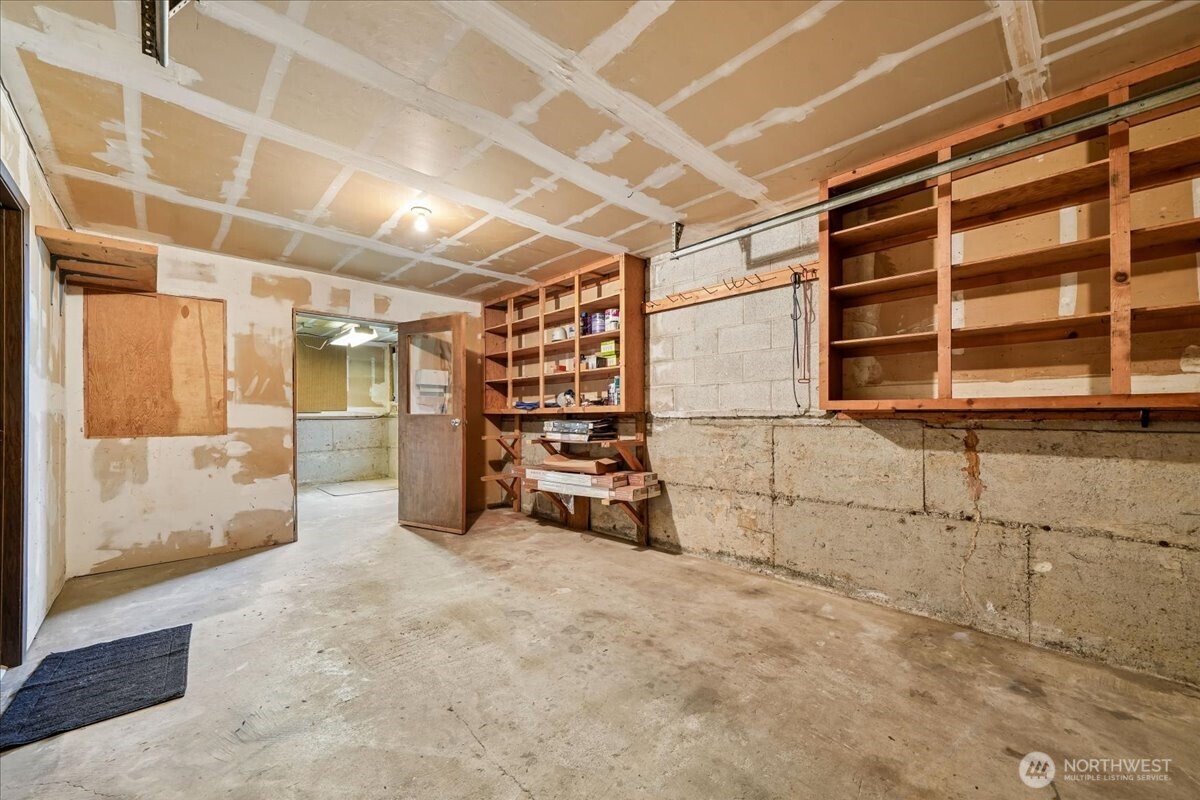 1022 E 56th Street , Tacoma, WA 98404