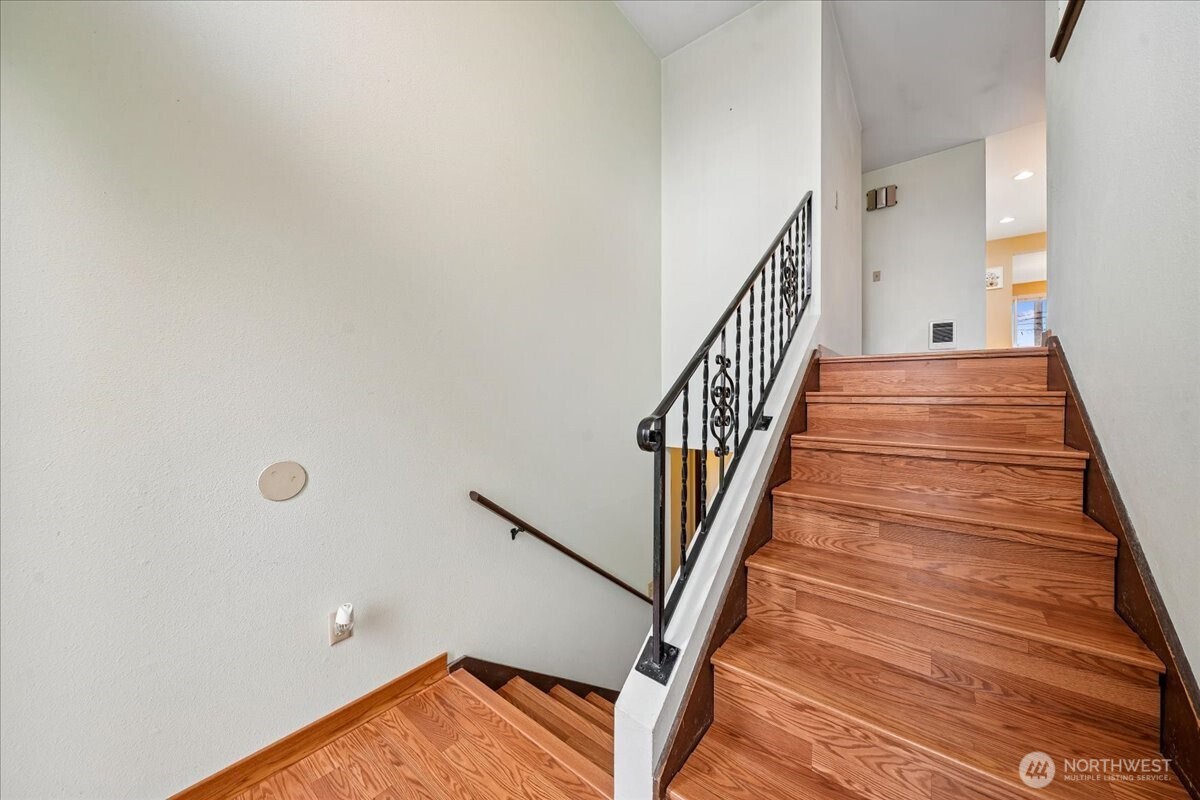 1022 E 56th Street , Tacoma, WA 98404