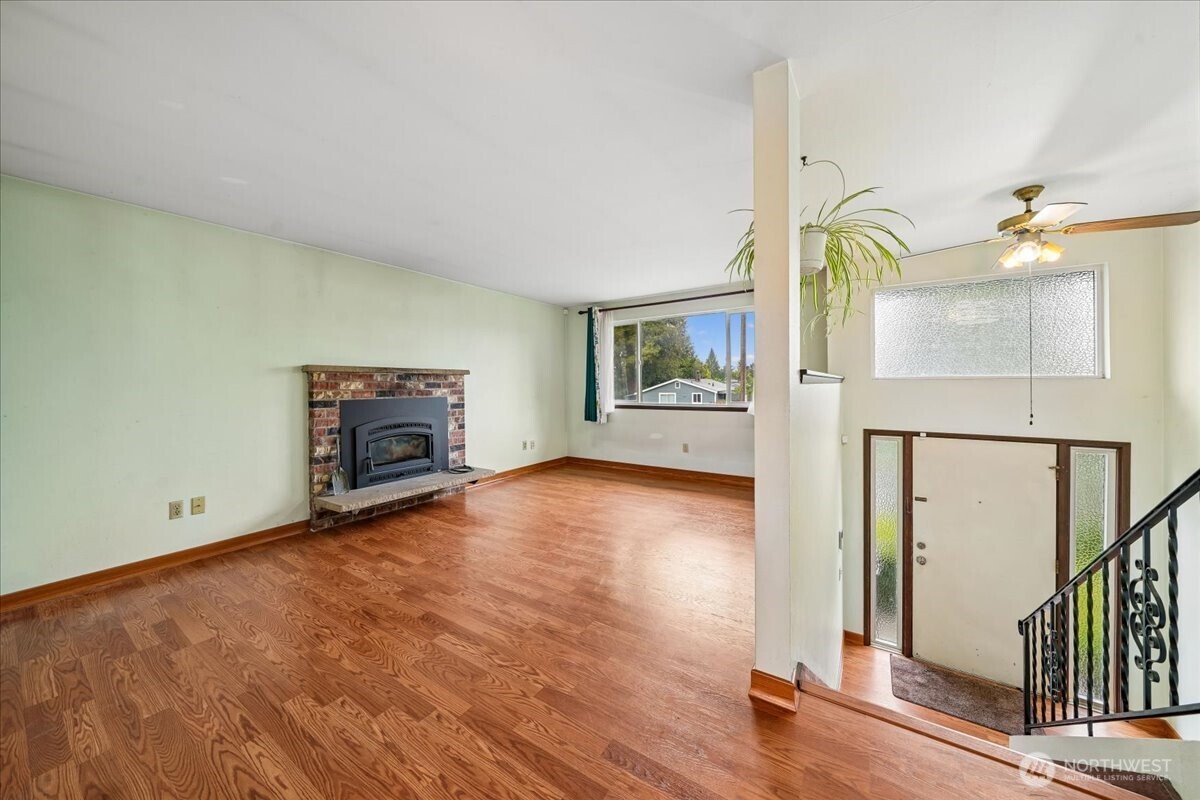 1022 E 56th Street , Tacoma, WA 98404