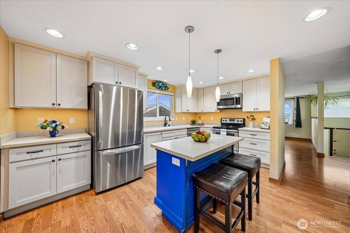 1022 E 56th Street , Tacoma, WA 98404