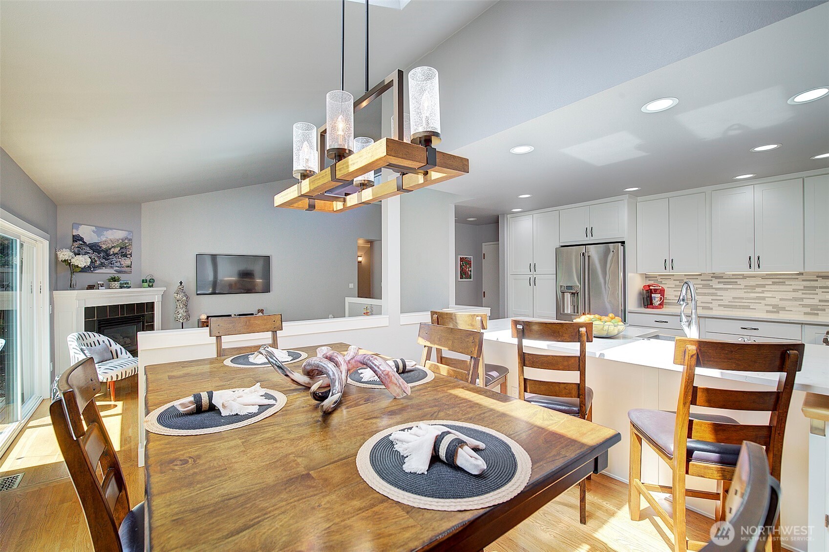 2013 210th Circle NE, Sammamish, WA 98074