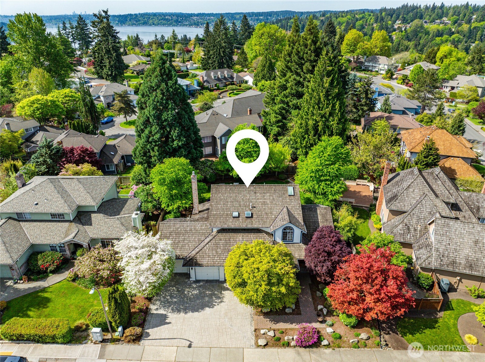 19223 63rd Avenue NE, Kenmore, WA 98028