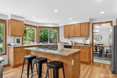 19223 63rd Avenue NE, Kenmore, WA 98028 - Photo 5